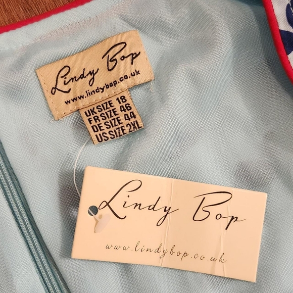 NWT Lindy Bop UK Swan Dress - Picture 3 of 7